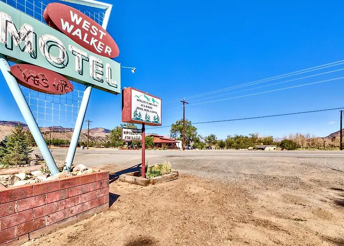 The Historic West Walker Motel
