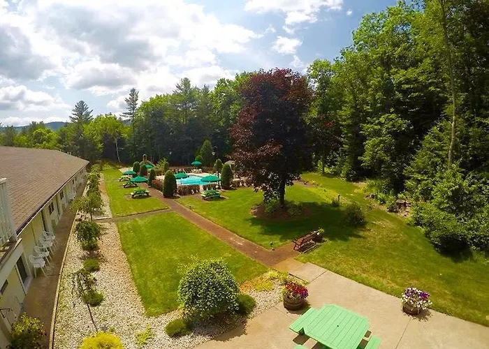 Golden Apple Inn