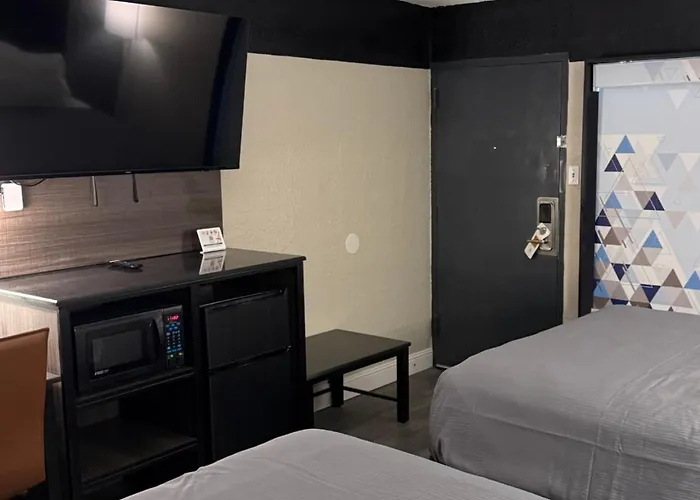Lx Hotel, Surestay Collection By Best Western