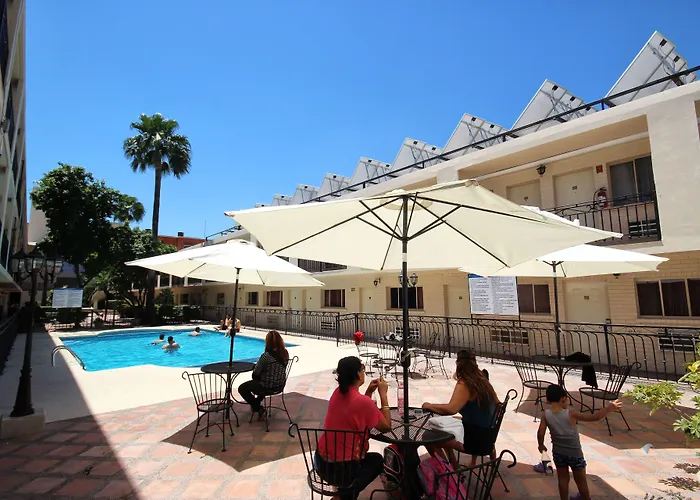 Hotel El Camino Inn & Suites