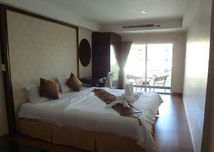 Maleez Lodge