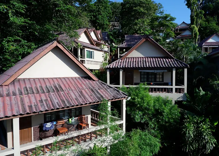 Kata Beachwalk Hotel And Bungalows