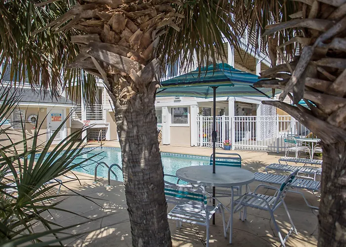 Sandpeddler Inn And Suites