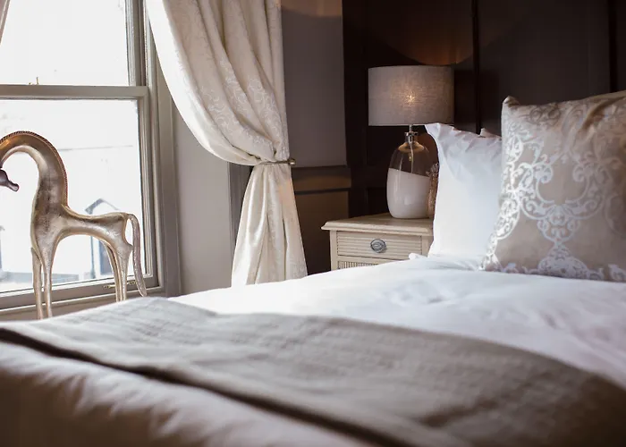 The Lion Hotel - Pub & Restaurant