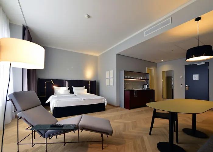 Melter Hotel & Apartments - A Neighborhood Hotel