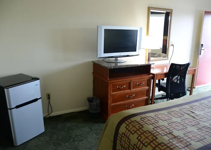 Big Spring Inn Madisonville