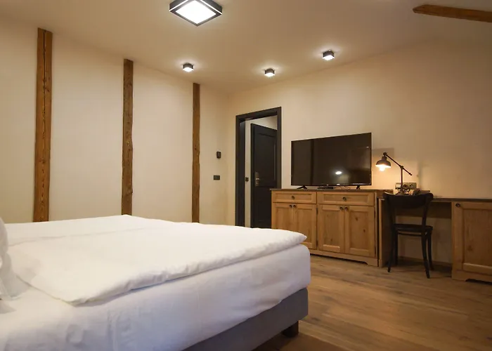 Hotel Male Versailles