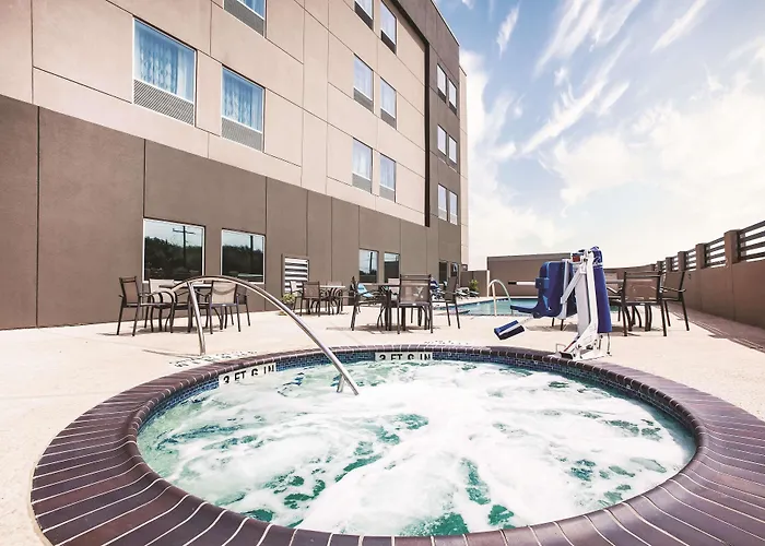 La Quinta By Wyndham Mcallen La Plaza Mall