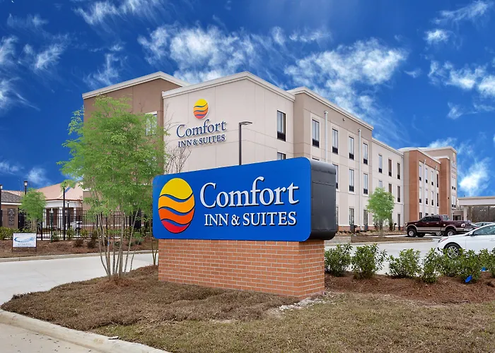 Pennant Hotel & Suites