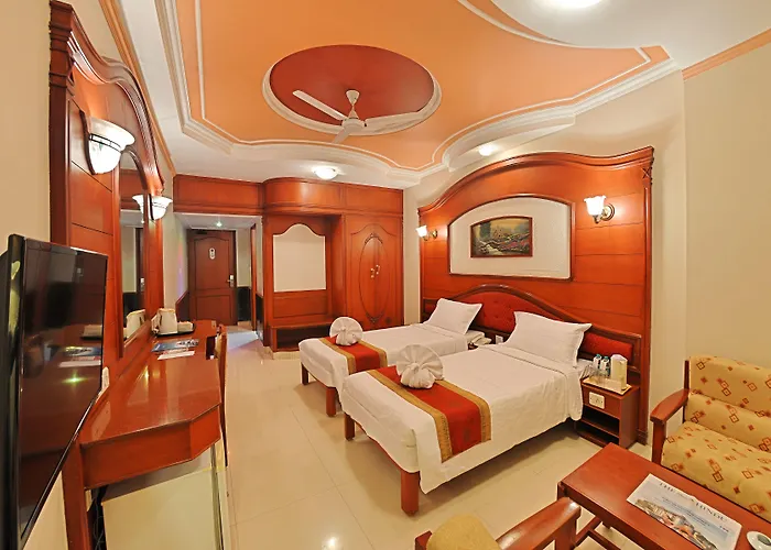 Hotel Gnanam