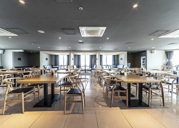 Gangneung Tourist Hotel