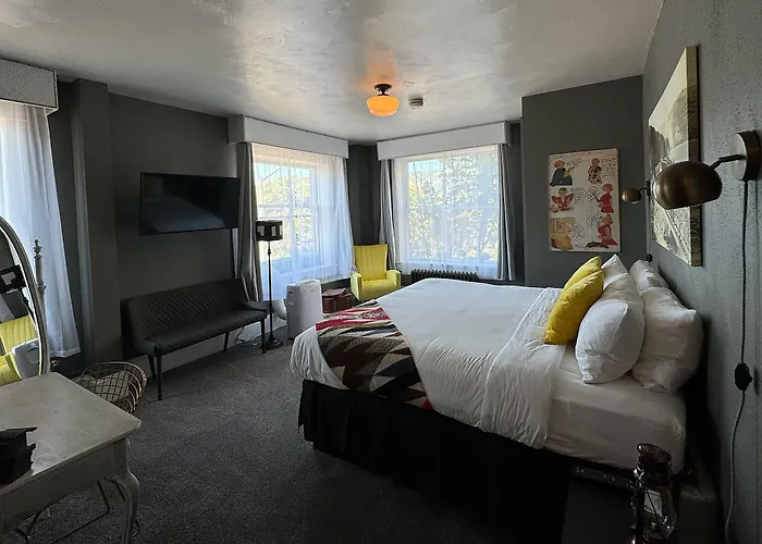 Hood River Hotel