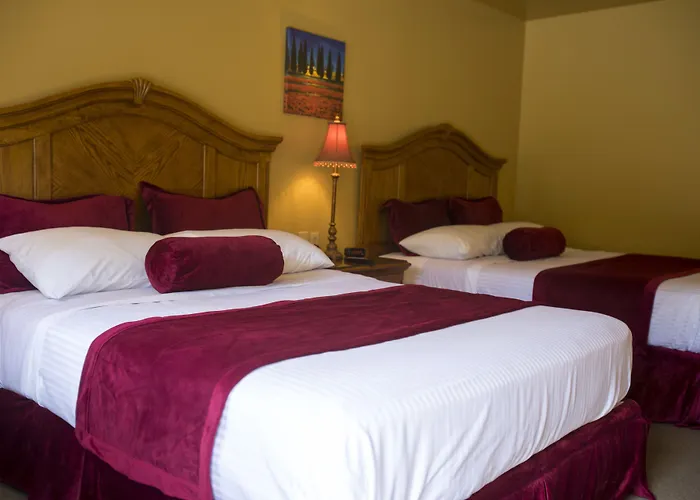 Cottonwood Inn