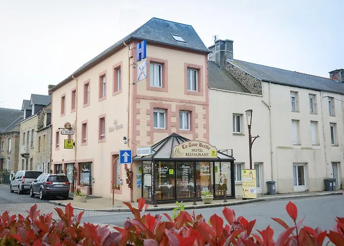 Logis Hotel Et Restaurant La Tour Brette