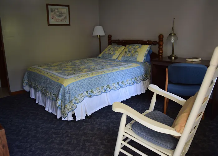Green Valley Motor Lodge