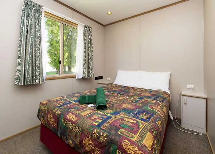 Rainbow Pines Tourist Caravan Park