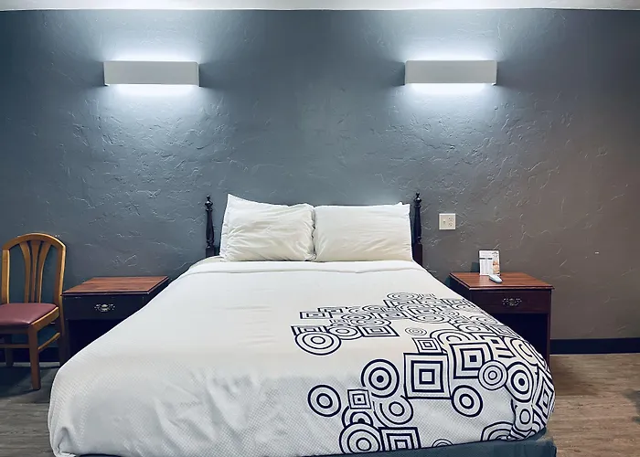 Century 21 Motel