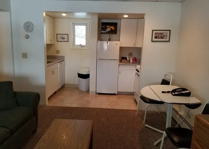 Lakeshor Motor Inn