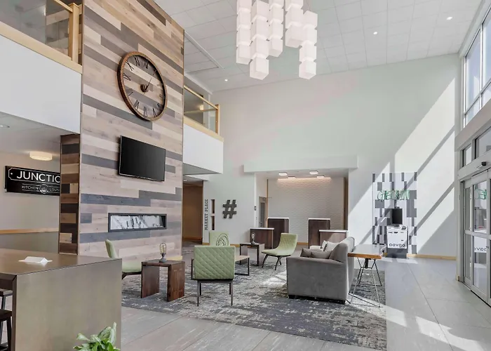 Best Western Plus Peppertree Nampa Civic Center Inn
