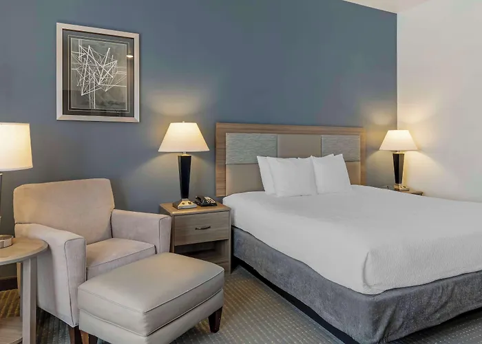 Best Western Plus Peppertree Nampa Civic Center Inn