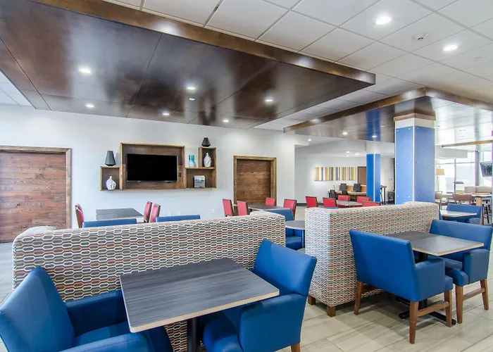 Holiday Inn Express & Suites - Atchison By Ihg