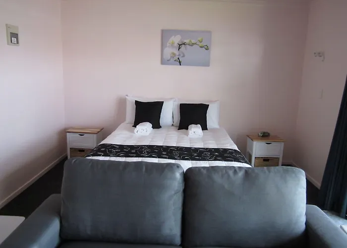 Kiwi Court Motel