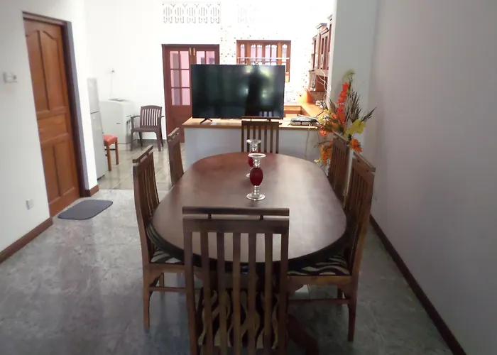 Leo'S Home Stay