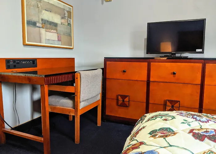 Executive Inn