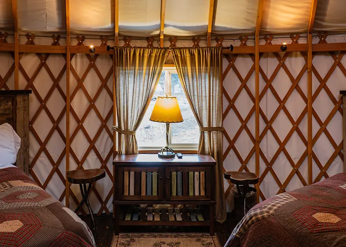 Staynantahala - Smoky Mountain Cabins And Luxury Yurts