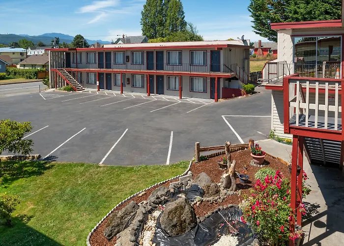Riviera Inn