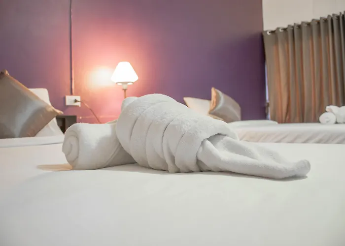 Baanlugchange Hotel โรงแรมบ้านลูกช้าง
