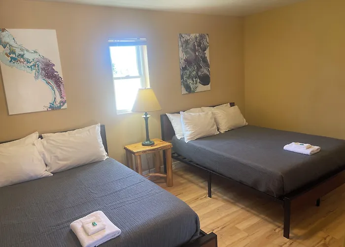 The Kingsley Suites