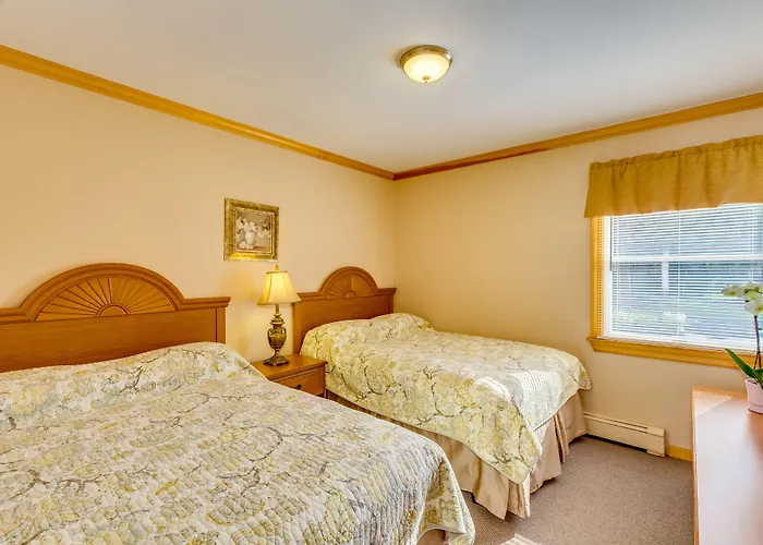 Colonial Shores Resort