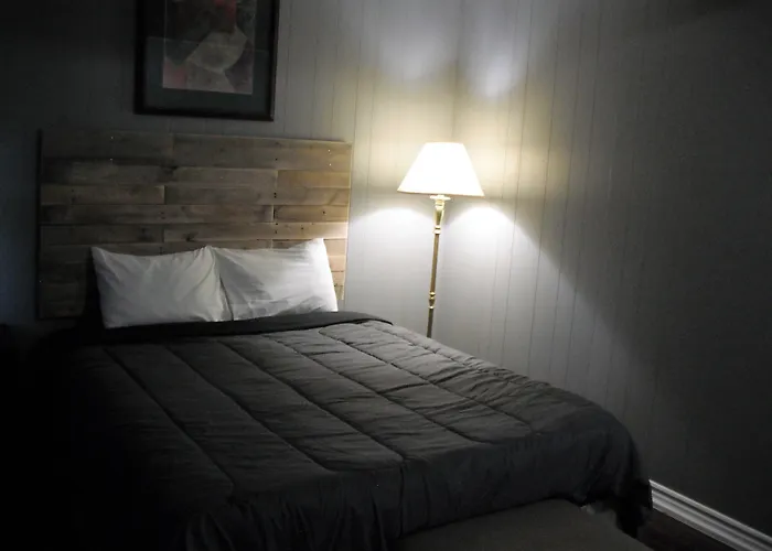 Eastwood Motel