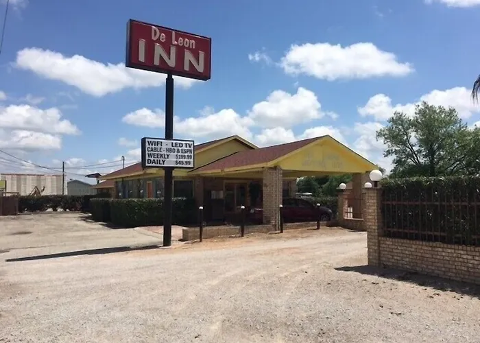 De Leon Inn