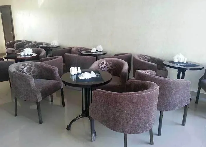 Royal Petrol Hotel