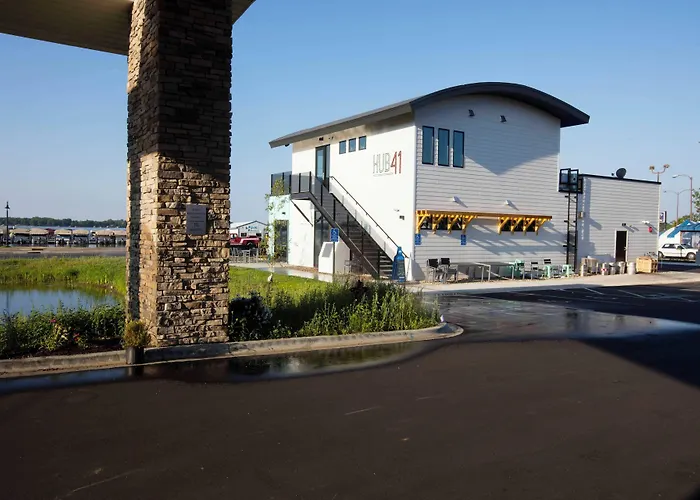 Fairfield Inn & Suites By Marriott Detroit Lakes