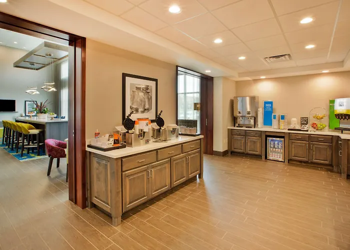 Hampton Inn & Suites By Hilton, Southwest Sioux Falls