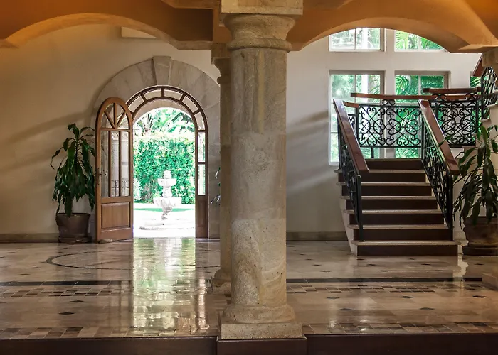 Hotel Esmeralda