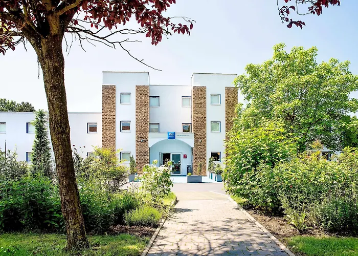 Ibis Budget Valenciennes Petite-Foret