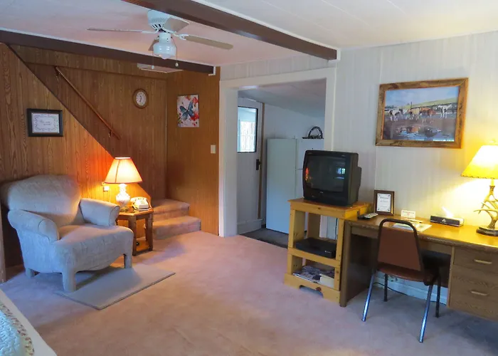 The Pines Country Inn