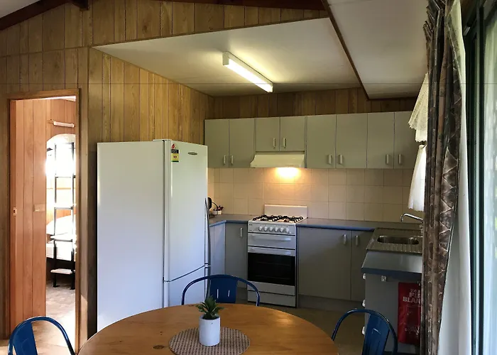Colac Colac Caravan Park - G'Day Park