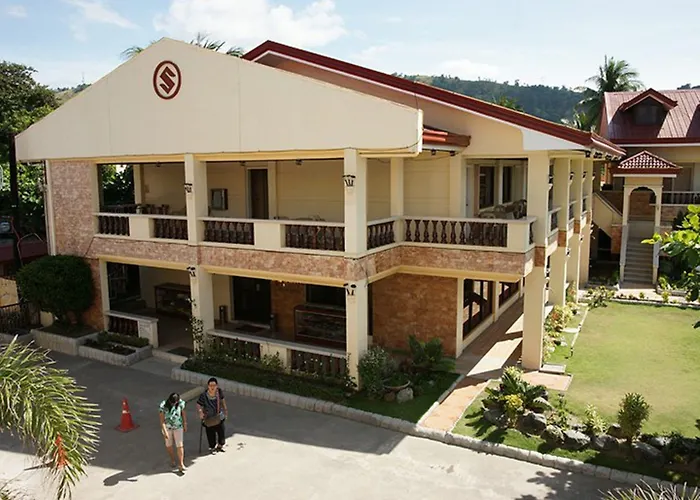 Suzuki Beach Hotel