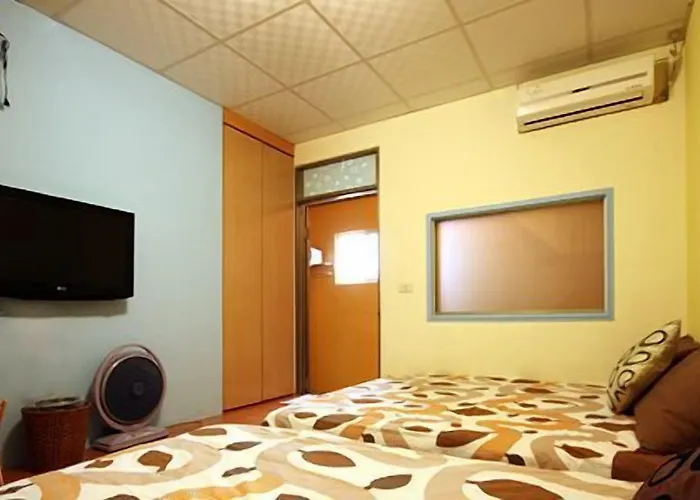 16 Alley Hostel