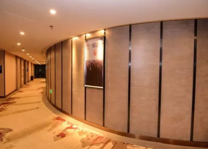 Days Hotel & Suites Shishi