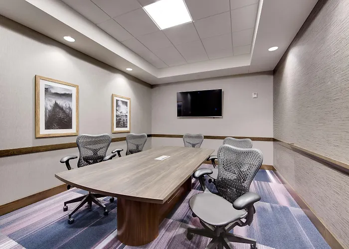 Hampton Inn & Suites Fort Worth Downtown