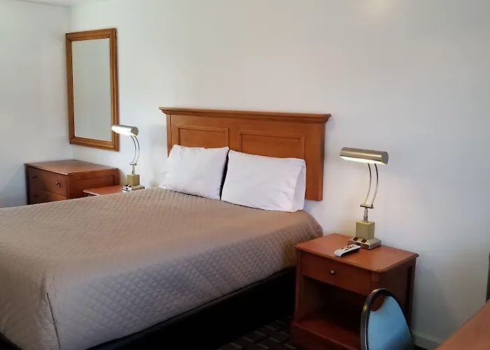 Budget Inn Breezewood