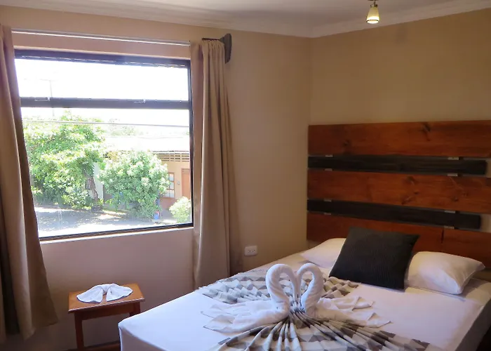 Hotel Cabinas Midey