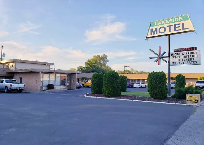 Lakeside Motel