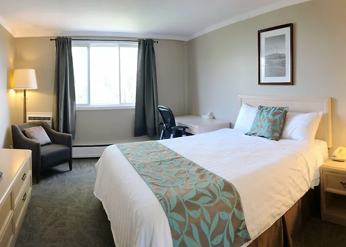 Seasons Inn Halifax